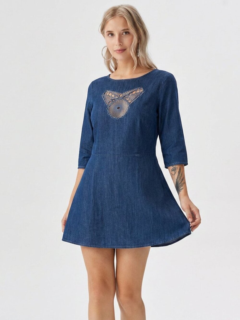 NWOT Something Else by Natalie Wood Chambray Cut Out Embroidery Flower Dress